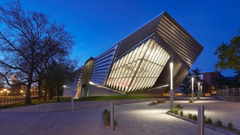 Top Glass Architecture in America: Engineering & Performance Guide